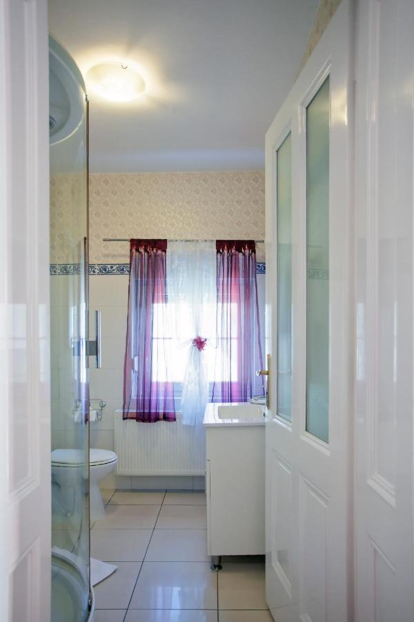 Bed and Breakfast Vila Rosa Vukovar Exterior foto